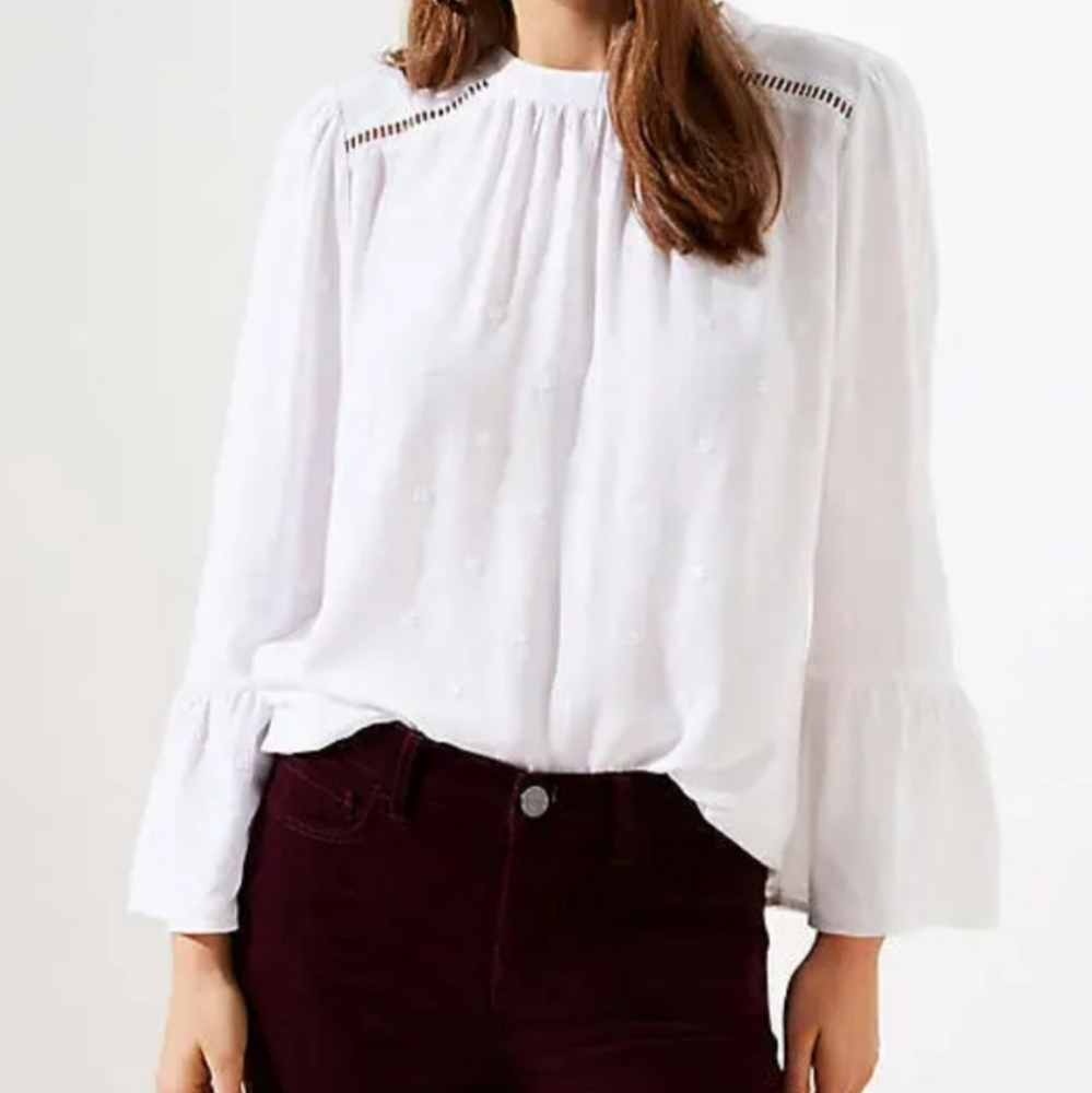 Ann Taylor LOFT Ivory Embroidered Bell Sleeves Flowy Boho Romantic Top SP